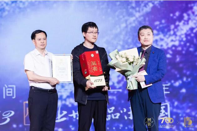 长篇小说金奖获得者 刘洋