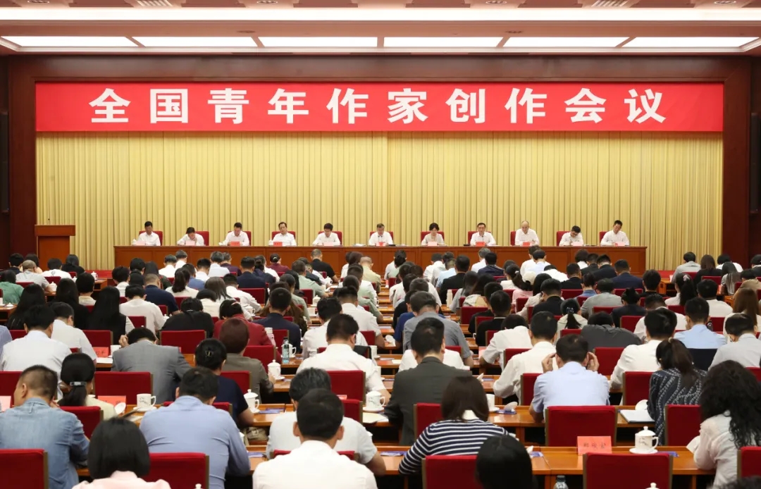 青春的光与热，写在大地上