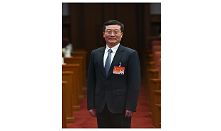 全国政协委员、人民日报社原副总编辑王一彪