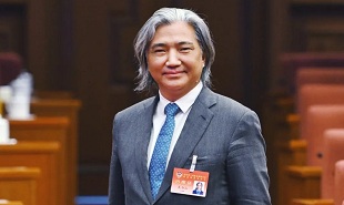 全国政协副秘书长、民盟中央副主席、中国美术馆馆长吴为山