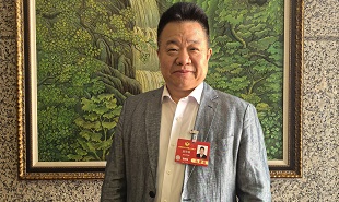 全国政协常委,中国作协副主席邱华栋