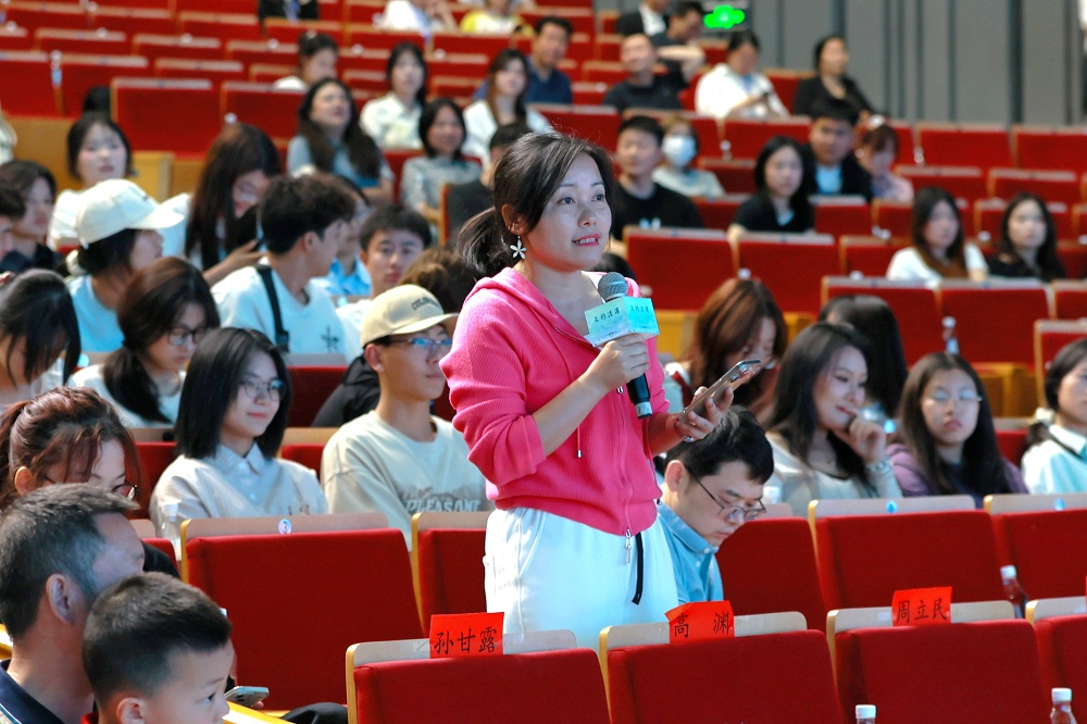 文学爱好者提问