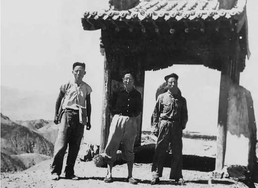 寻回敦煌——抗战期间中国学人拍摄海外敦煌遗珍往事　　历尽艰辛换来的照片，却在日寇铁蹄下命运跌宕……[详细]