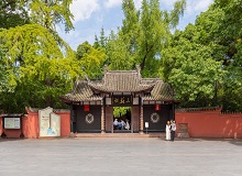 四川眉山2024年1月19日，中国作协在眉山举办“深入生活、扎根人民”新时代文学实践点（四川眉山）授牌仪式。[详细]