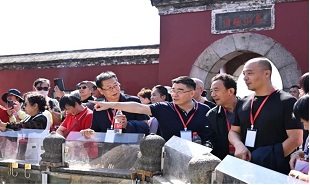 全国文学名刊名编创作笔会暨山东作家主题“深扎”活动走进泰安