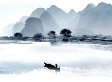 朱强：过故人庄孔目江流经白梅村，身体向左一转，绿色的田畴就像一把折扇顺势打开了。江水划开的两岸，被一座五孔拱桥连接起来。[详细]