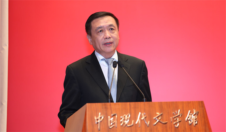中国作协党组书记、副主席张宏森致辞
