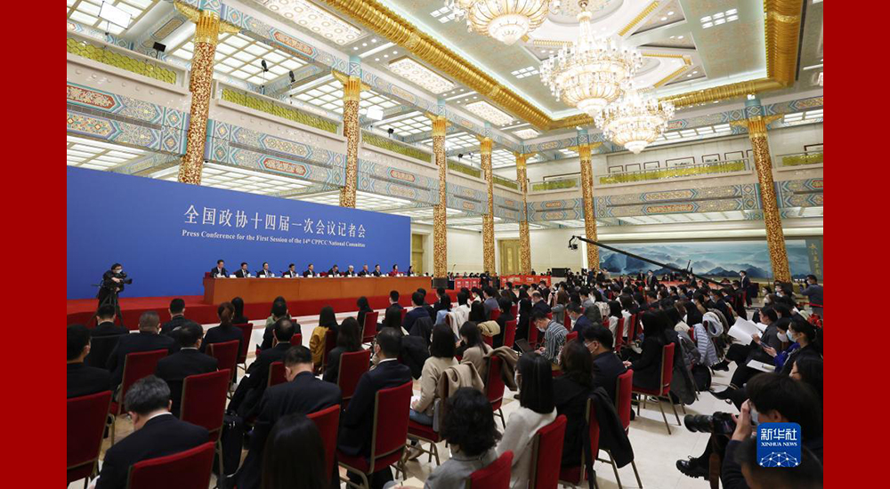 3月5日，全国政协十四届一次会议在北京人民大会堂举行民主党派中央和全国工商联领导人记者会