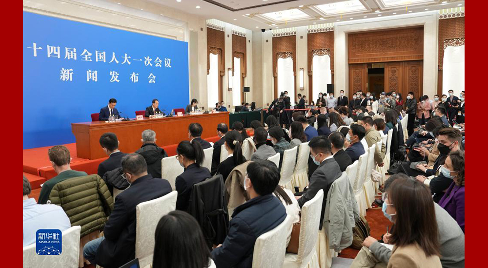 3月4日，十四届全国人大一次会议在北京人民大会堂举行新闻发布会。